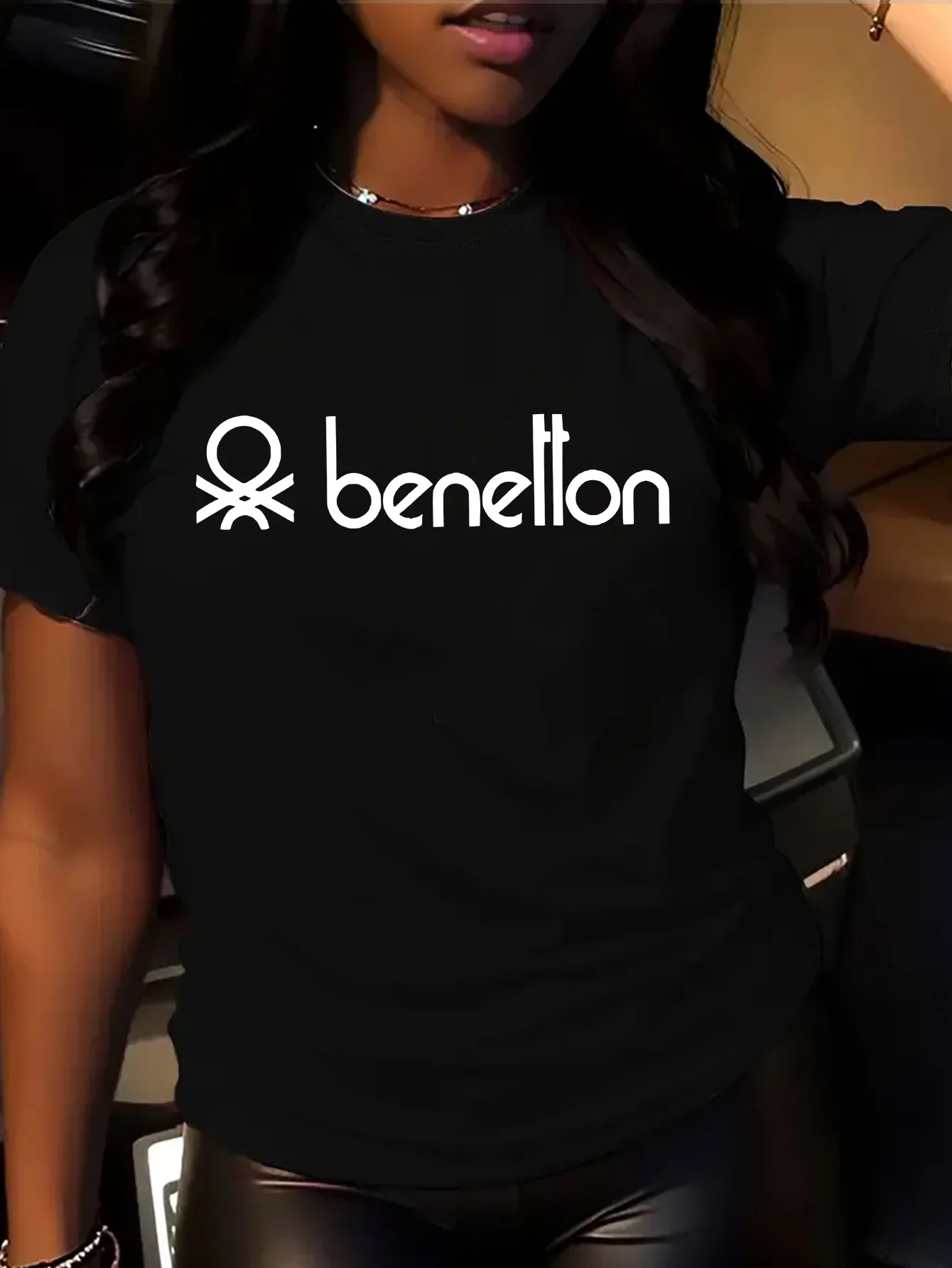 Streetwear Brand Graphics - Benelton Graphic Print Women'S T-Shirt Short
