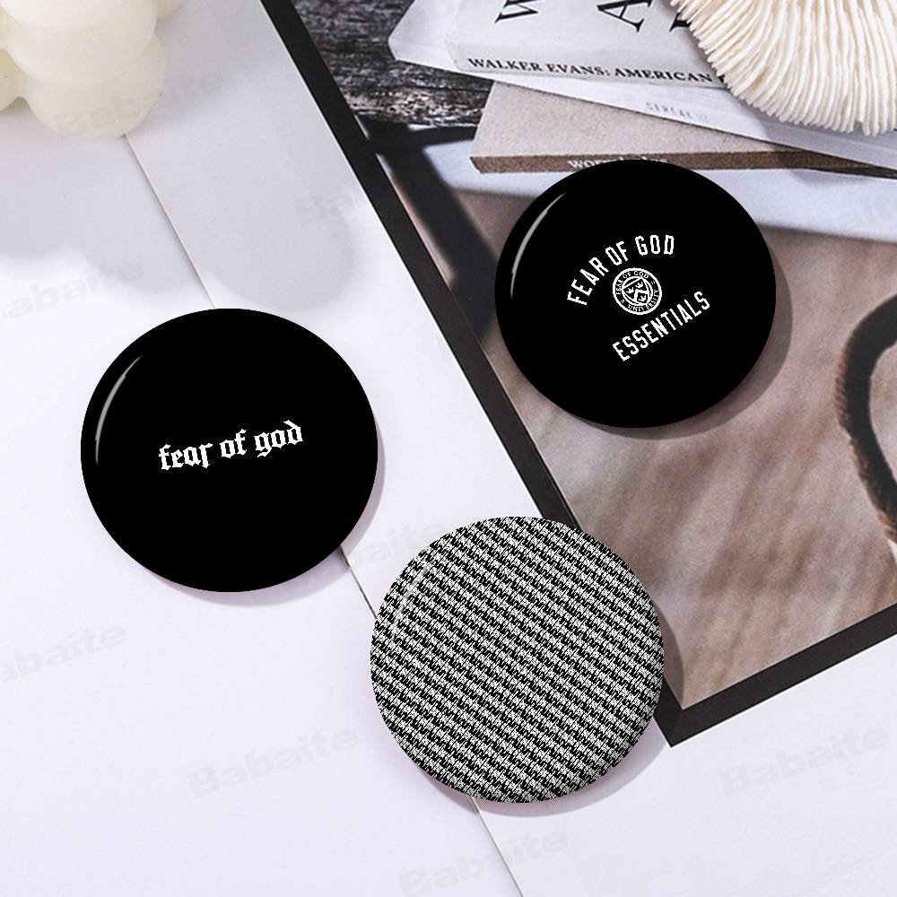 Fashion E-Essentials F-Fear Of - Fear Of God Essential 리뷰 및 가격