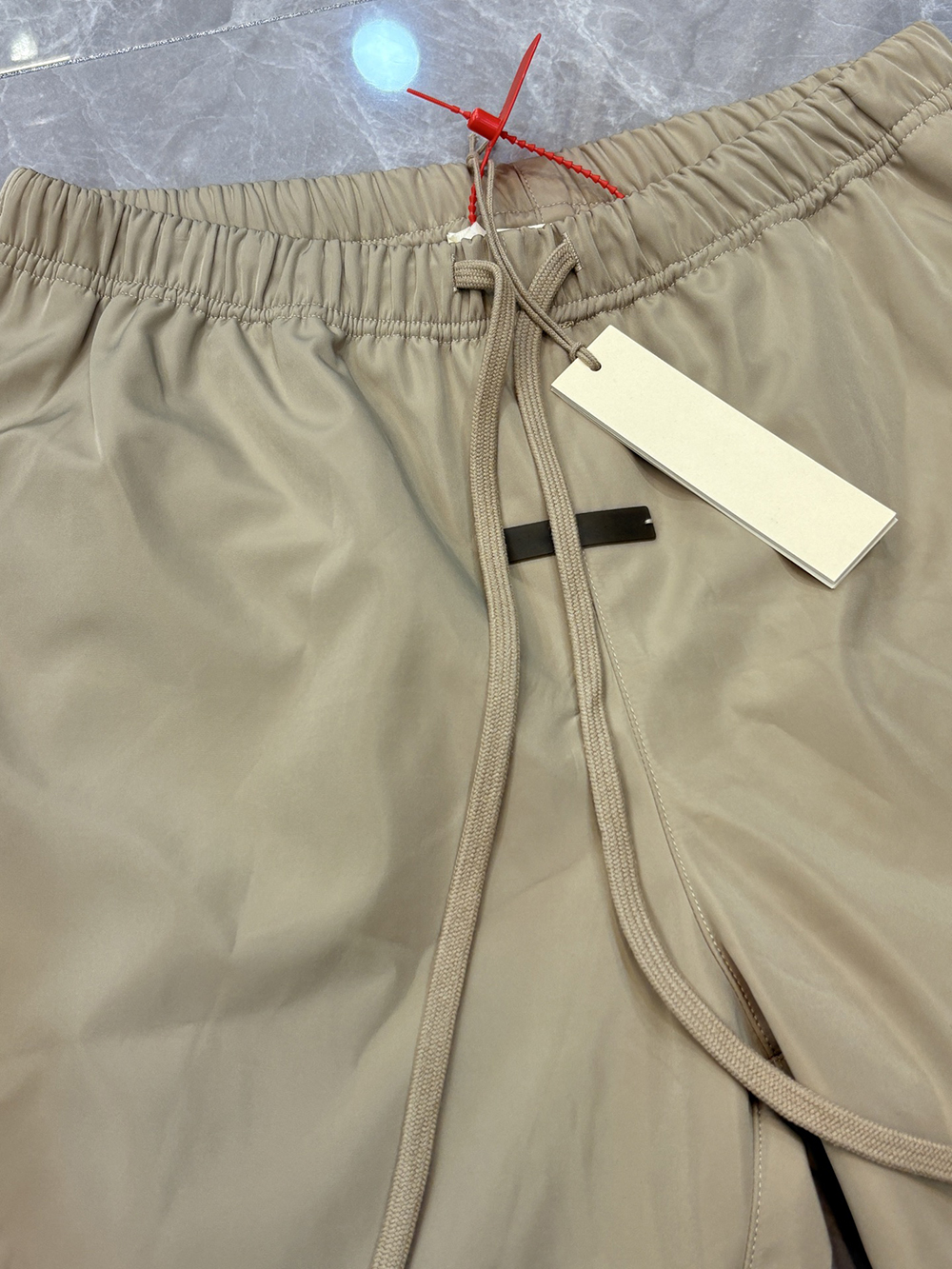 25ss Classic Brand Shorts Alwa - Fear Of God Essential 리뷰 및 가격
