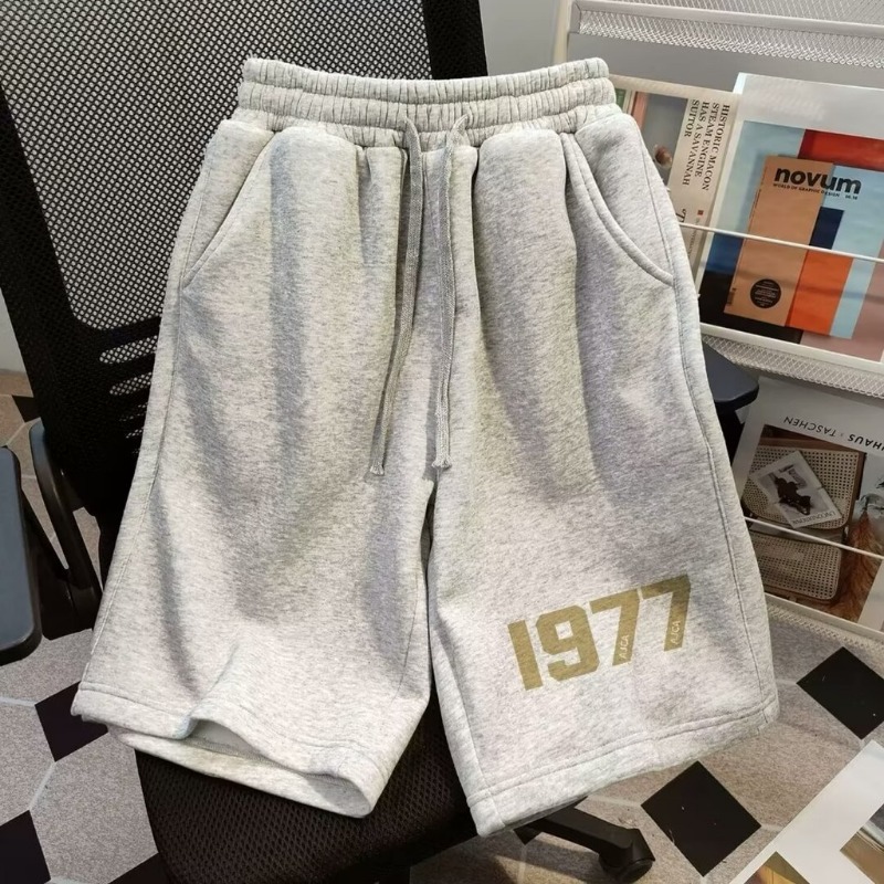 [M-8XL] American casual shorts - Fear Of God Essential 리뷰 및 가격